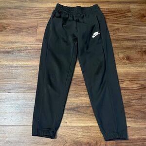 Nike Sportswear Tracksuit Pants Black Sweatpants Polyester FD3067-010 Boys Sz S